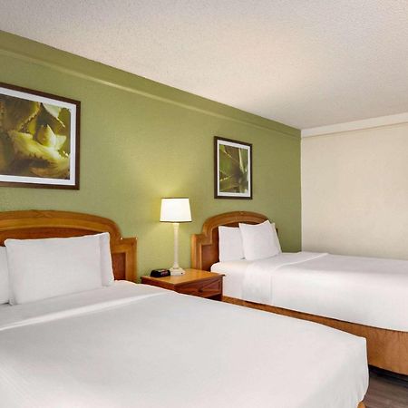 Baymont By Wyndham Daytona Beach - Intl Speedway Exterior foto