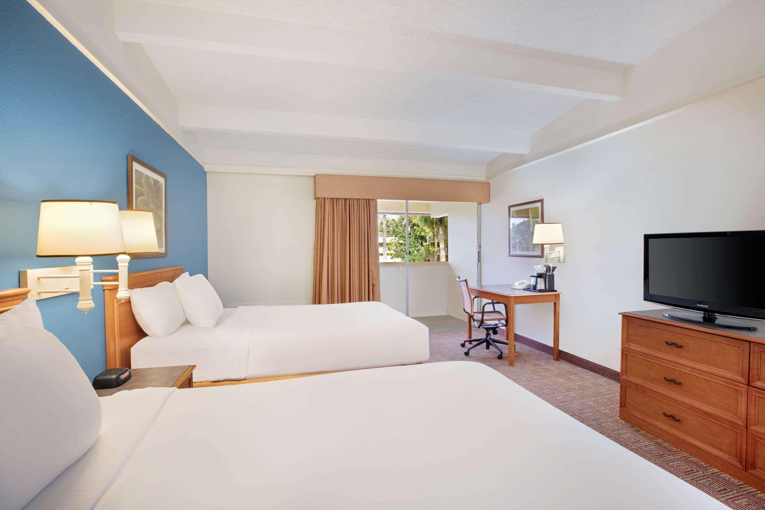 Baymont By Wyndham Daytona Beach - Intl Speedway Exterior foto