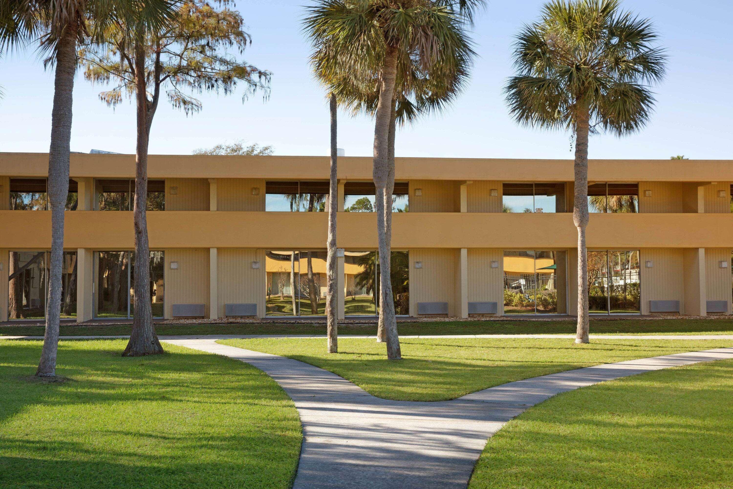 Baymont By Wyndham Daytona Beach - Intl Speedway Exterior foto